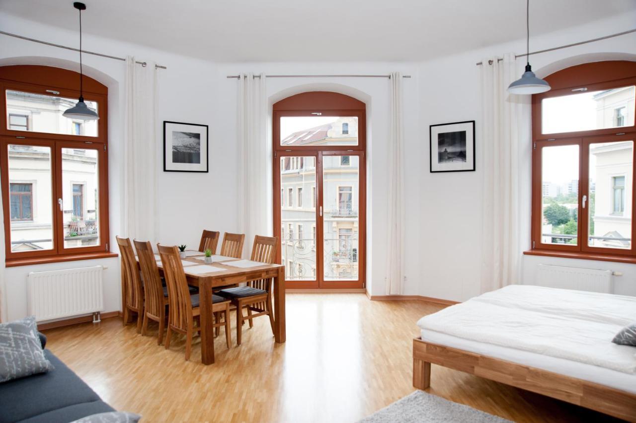 1-Raum-Wohnung Zentral Gelegen Dresda Exterior foto
